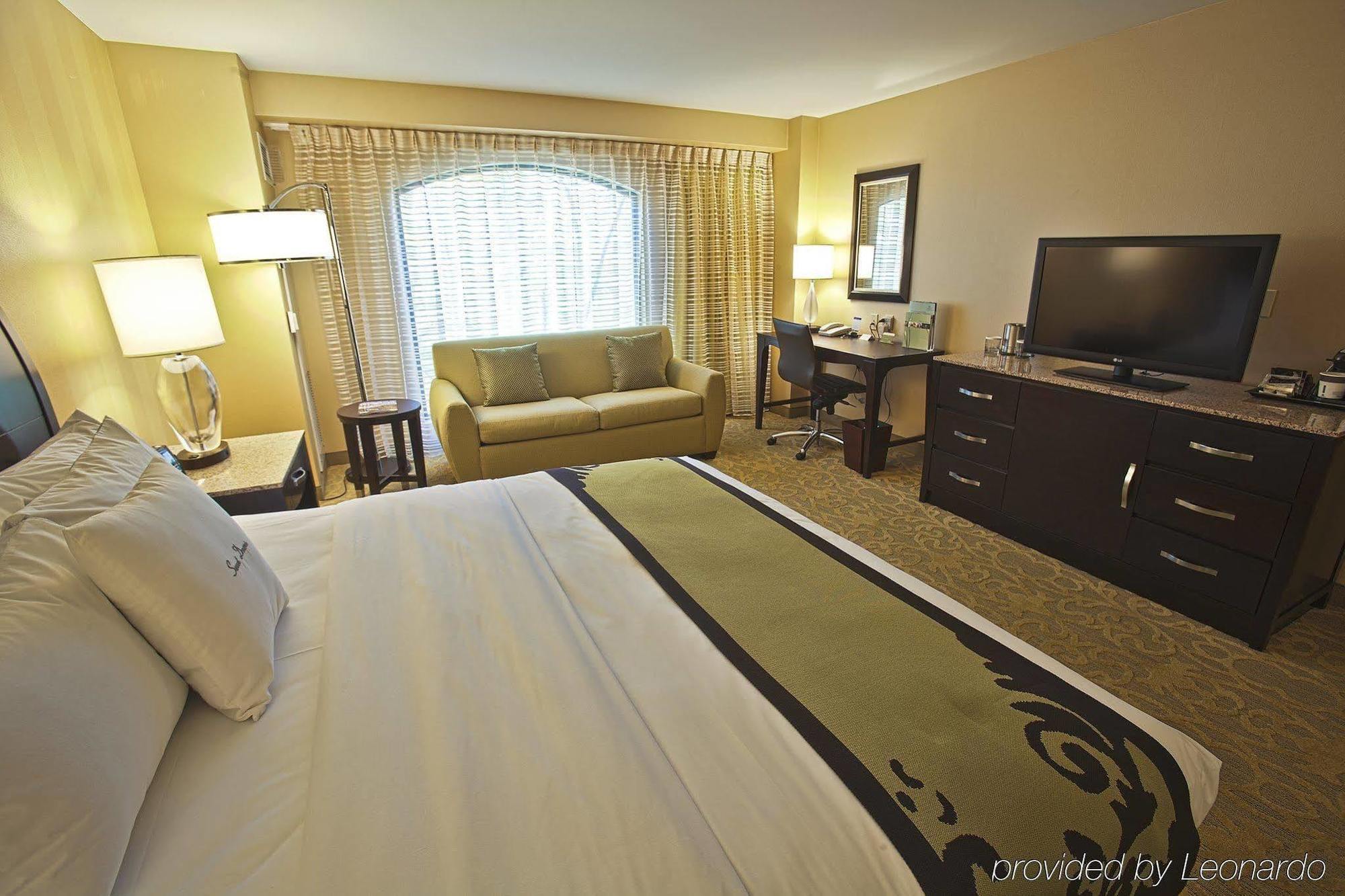 ดับเบิลทรี ซานตา อนา ออเรนจ์ คันทรี แอร์พอร์ต โฮเทล Hotel แซนตาแอนา ห้อง รูปภาพ